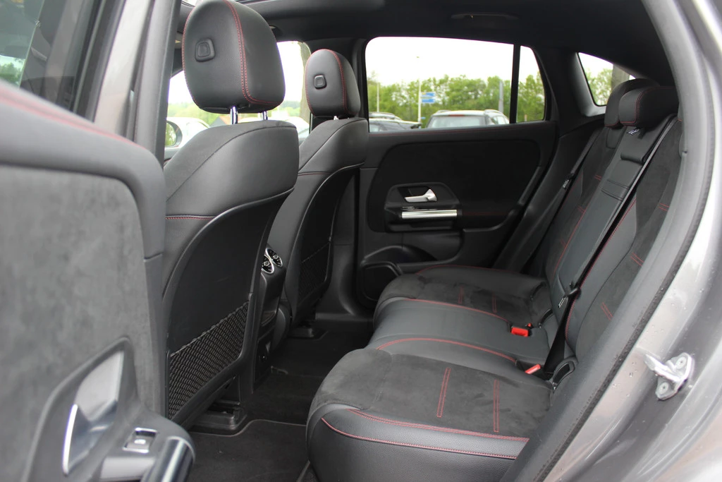 Hoofdafbeelding Mercedes-Benz EQA