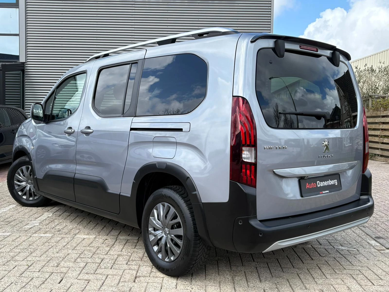 Hoofdafbeelding Peugeot Rifter