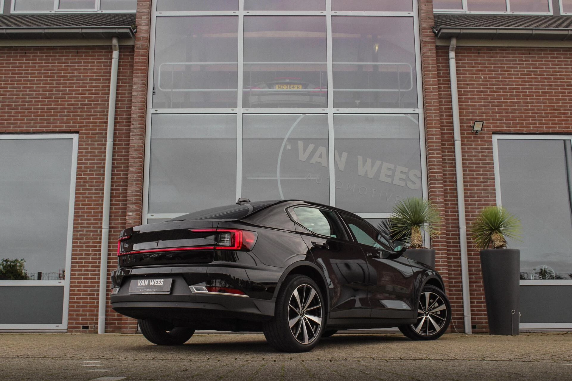 Hoofdafbeelding Polestar 2