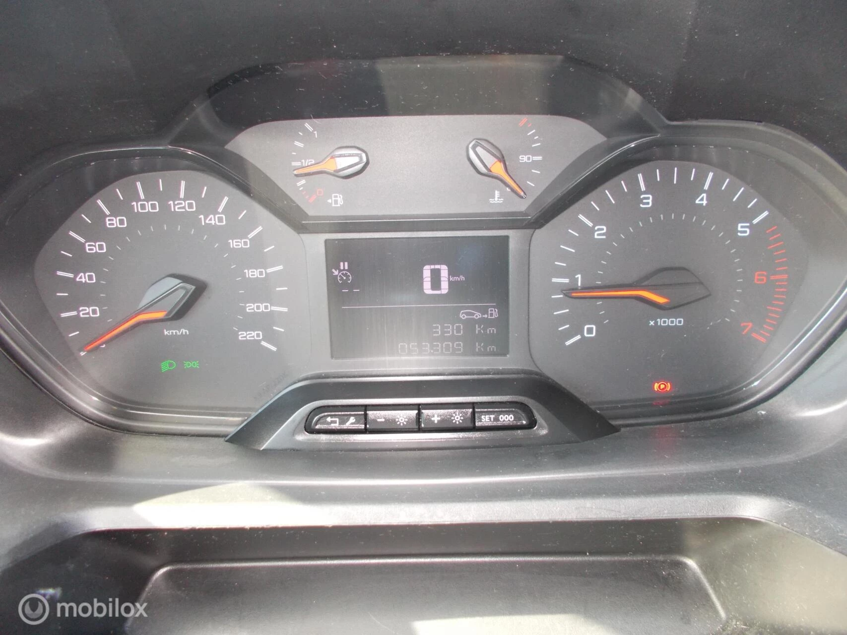 Hoofdafbeelding Peugeot Partner