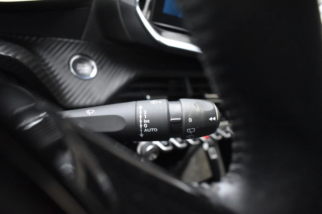 Hoofdafbeelding Peugeot e-208