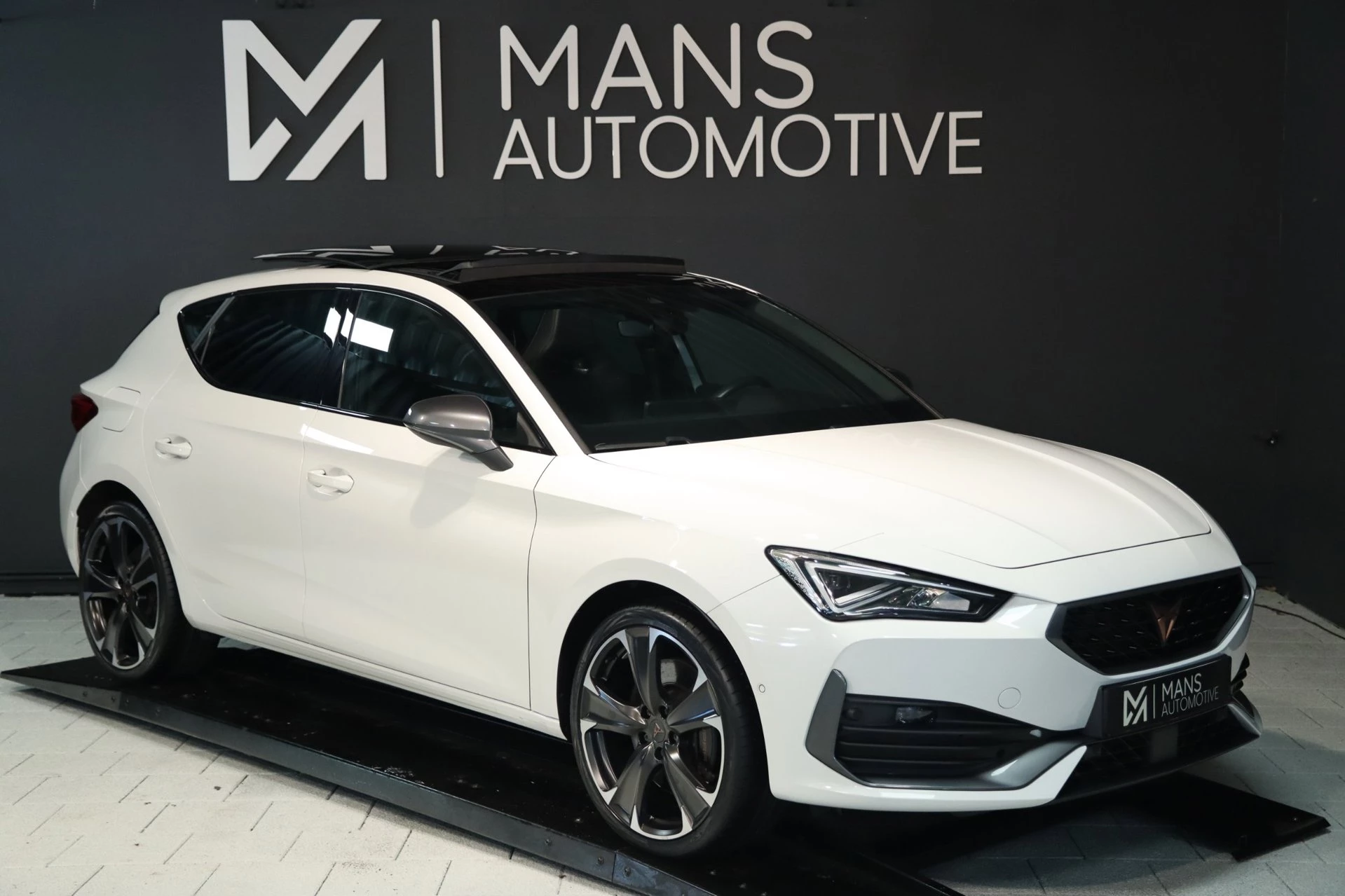 Hoofdafbeelding CUPRA Leon