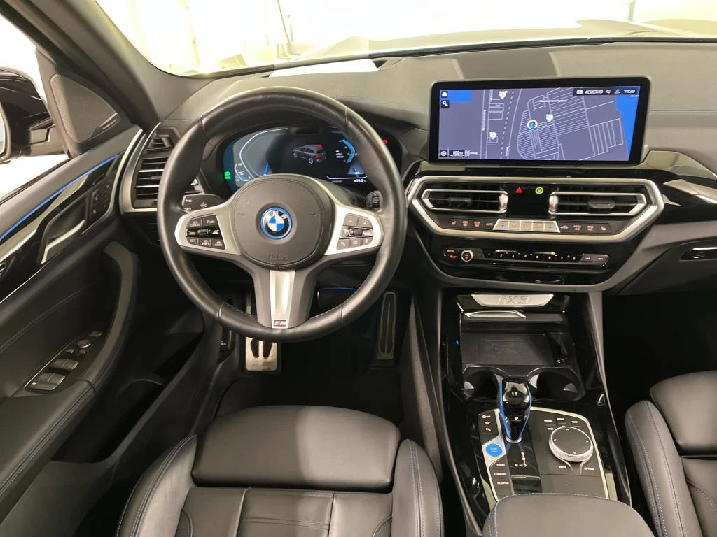 Hoofdafbeelding BMW iX3