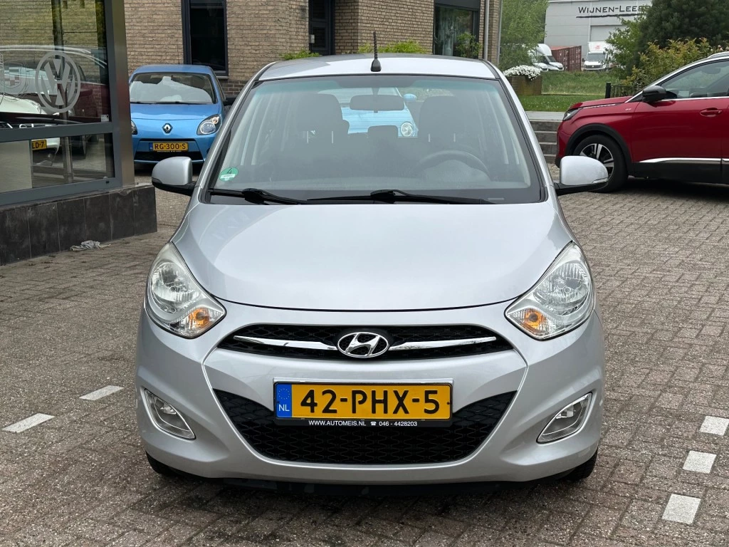 Hoofdafbeelding Hyundai i10