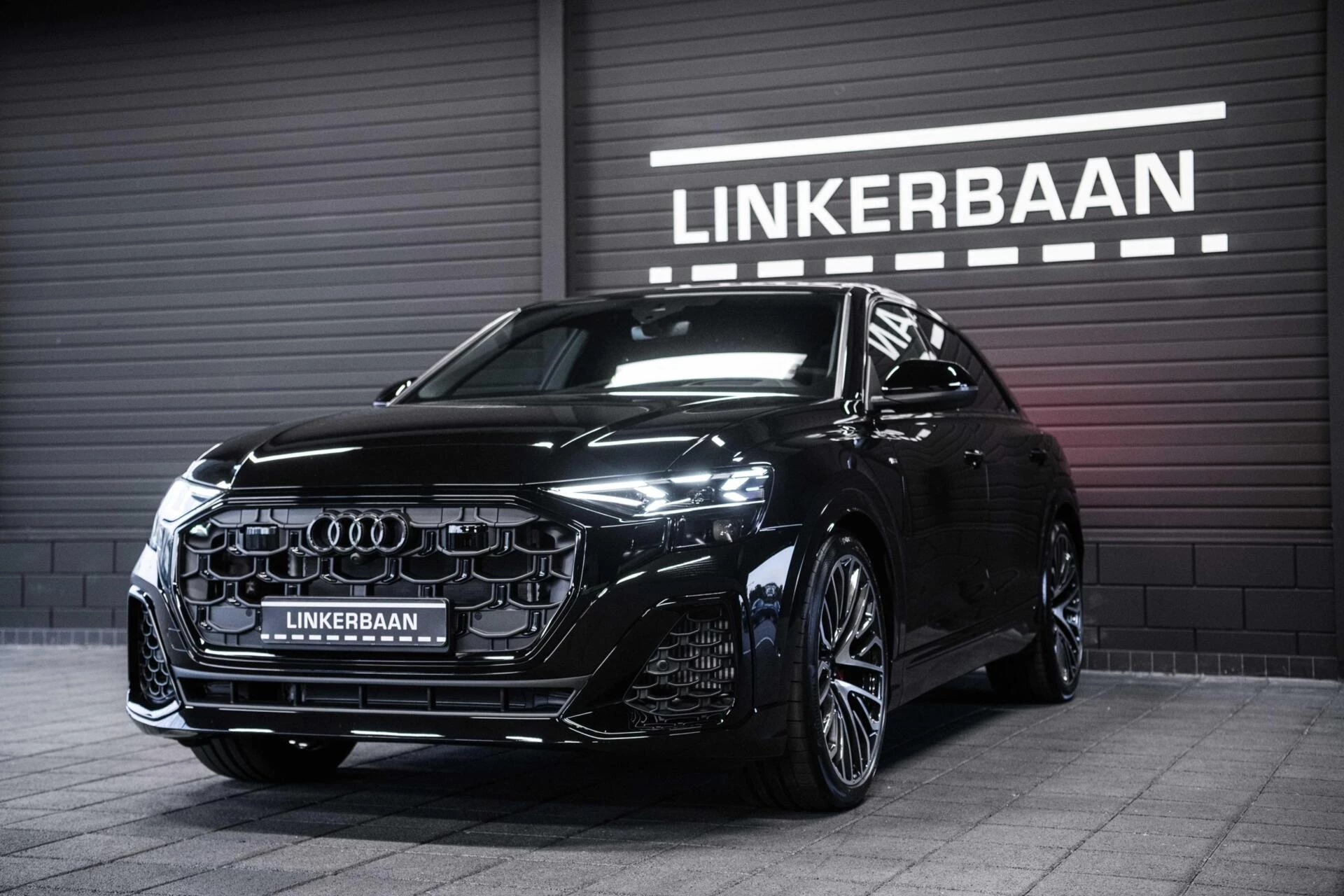 Hoofdafbeelding Audi Q8