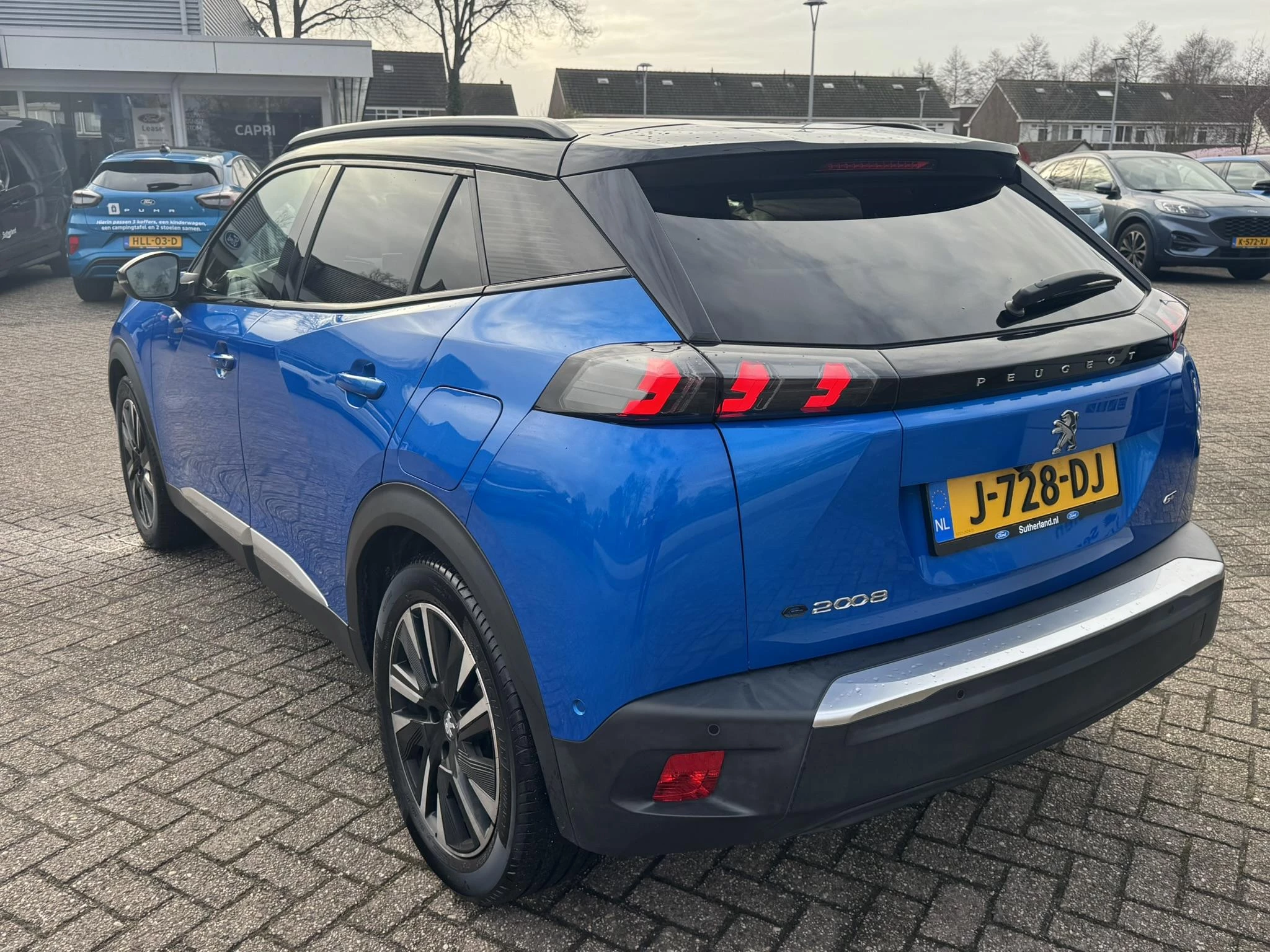 Hoofdafbeelding Peugeot e-2008