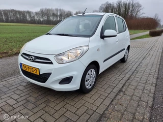 Hyundai i10 1.1 i-Drive Cool. Lees voor adres.