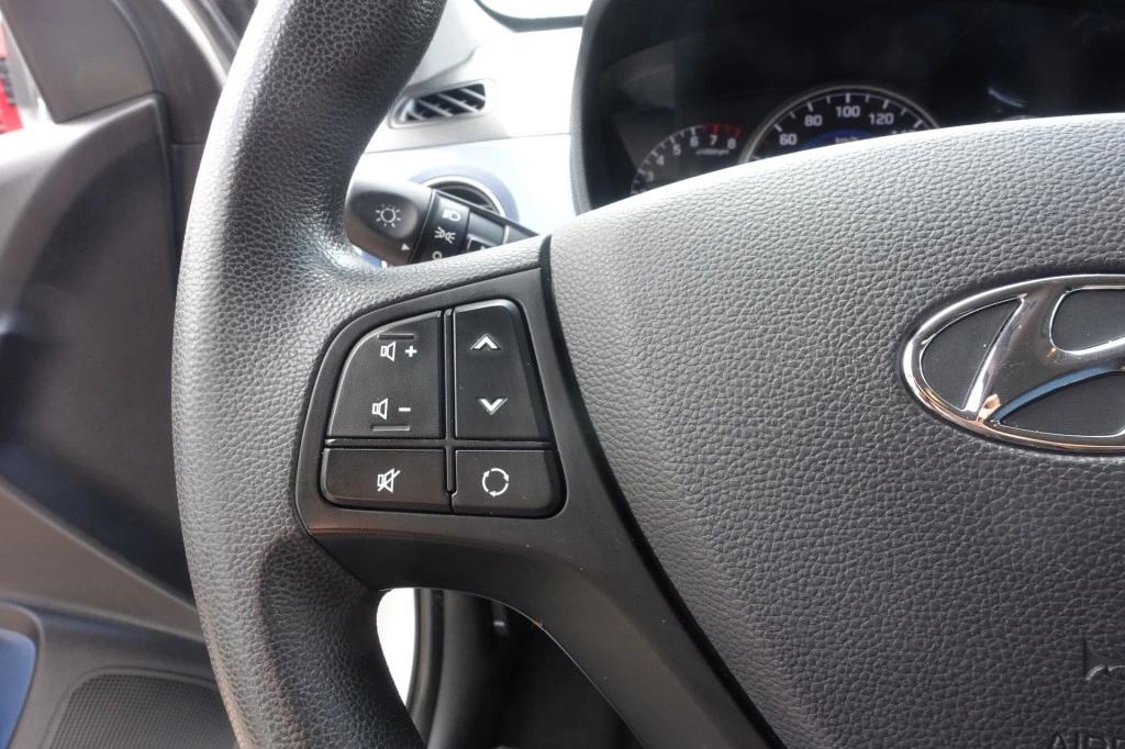 Hoofdafbeelding Hyundai i10
