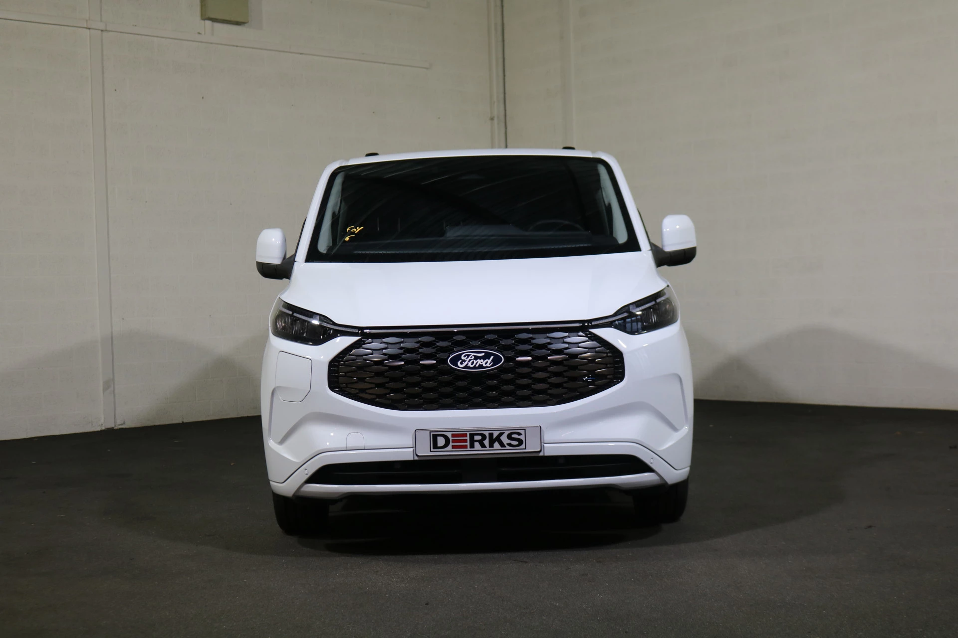 Hoofdafbeelding Ford E-Transit Custom