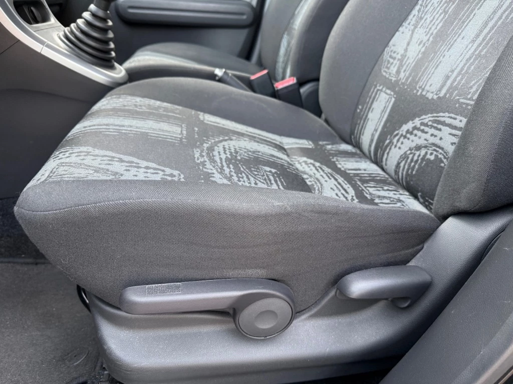 Hoofdafbeelding Opel Agila