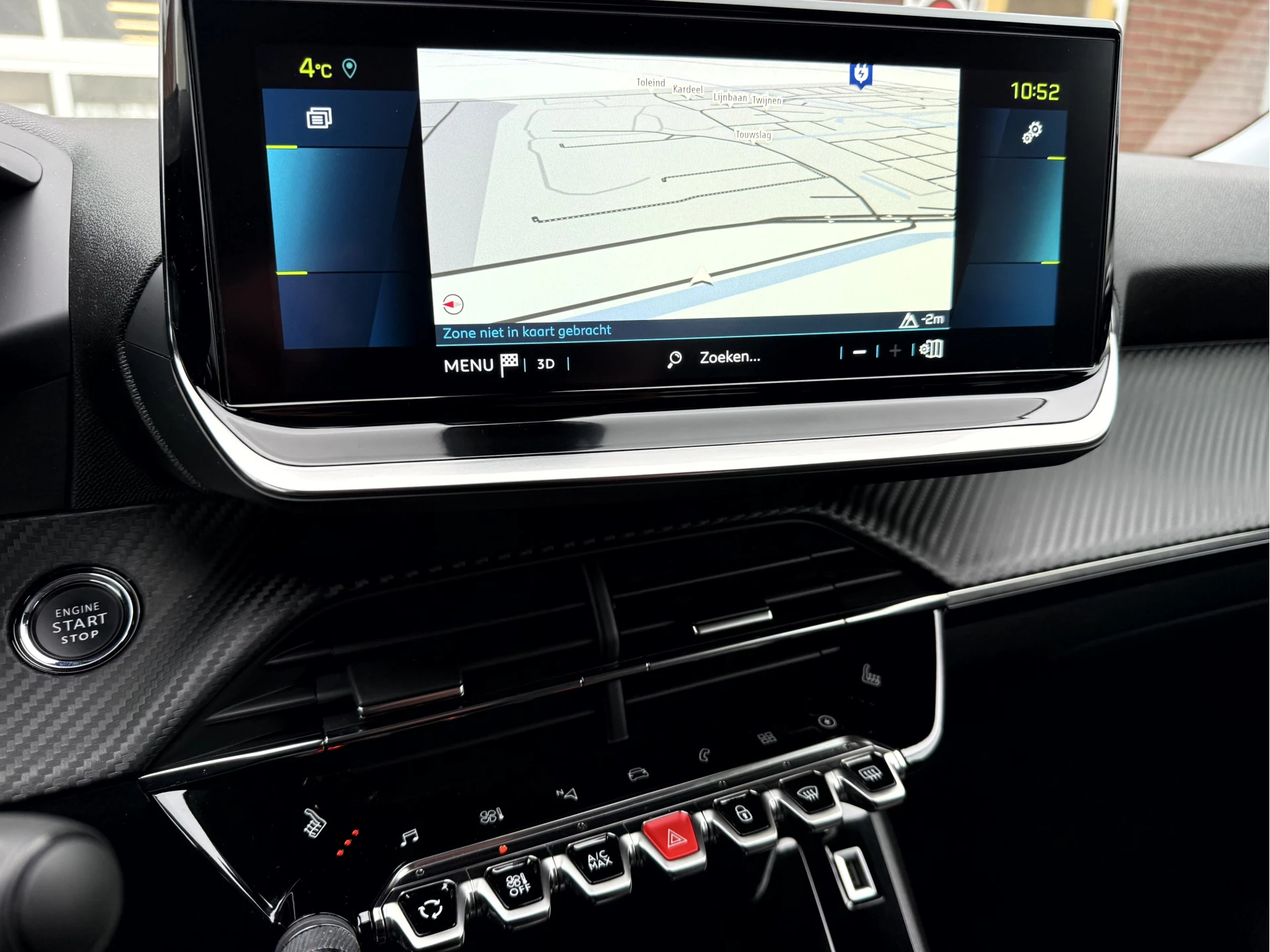 Hoofdafbeelding Peugeot e-2008