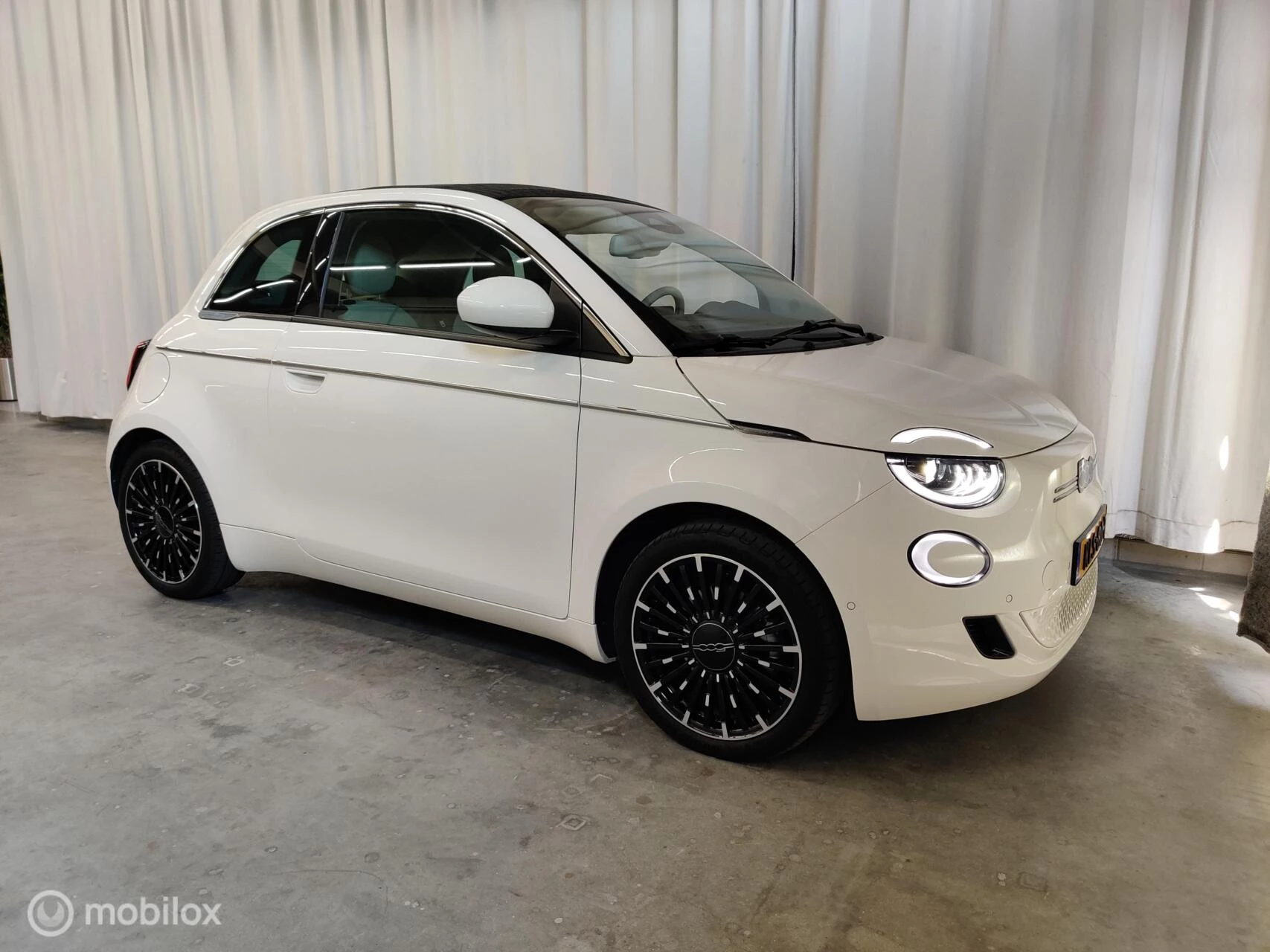 Hoofdafbeelding Fiat 500C