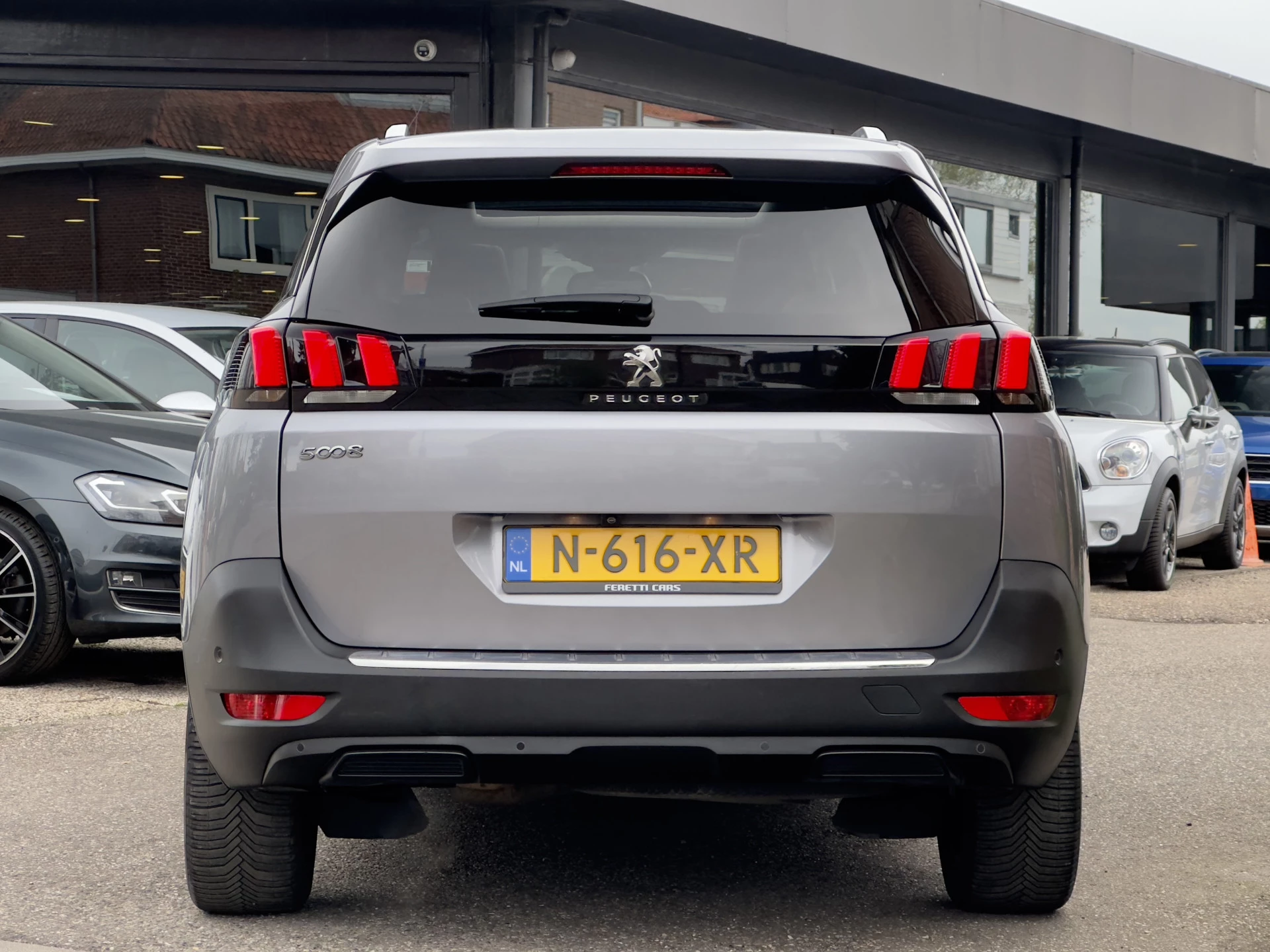 Hoofdafbeelding Peugeot 5008