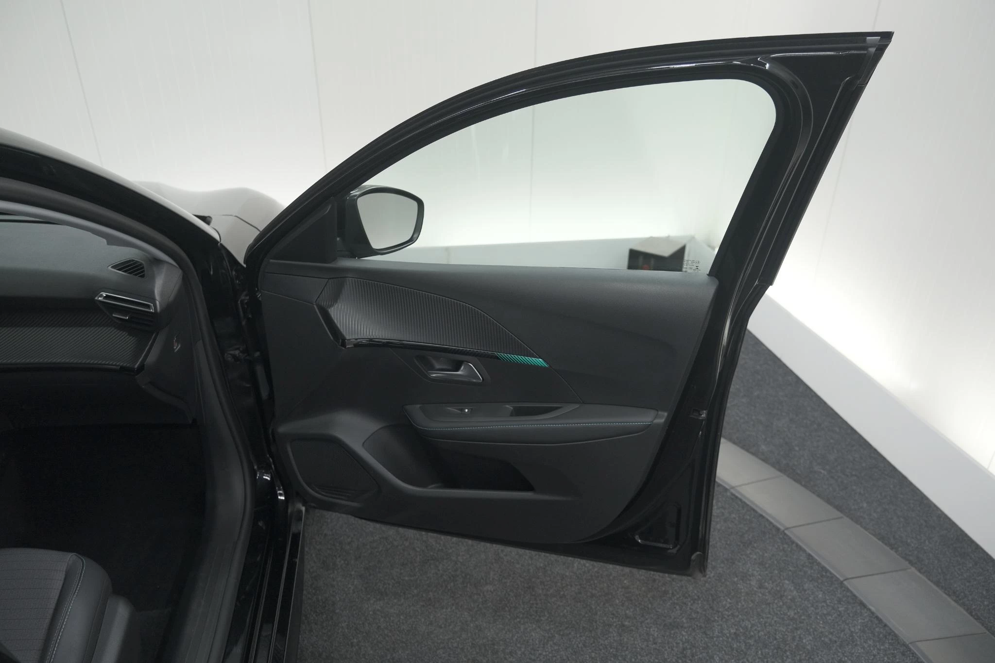 Hoofdafbeelding Peugeot e-208