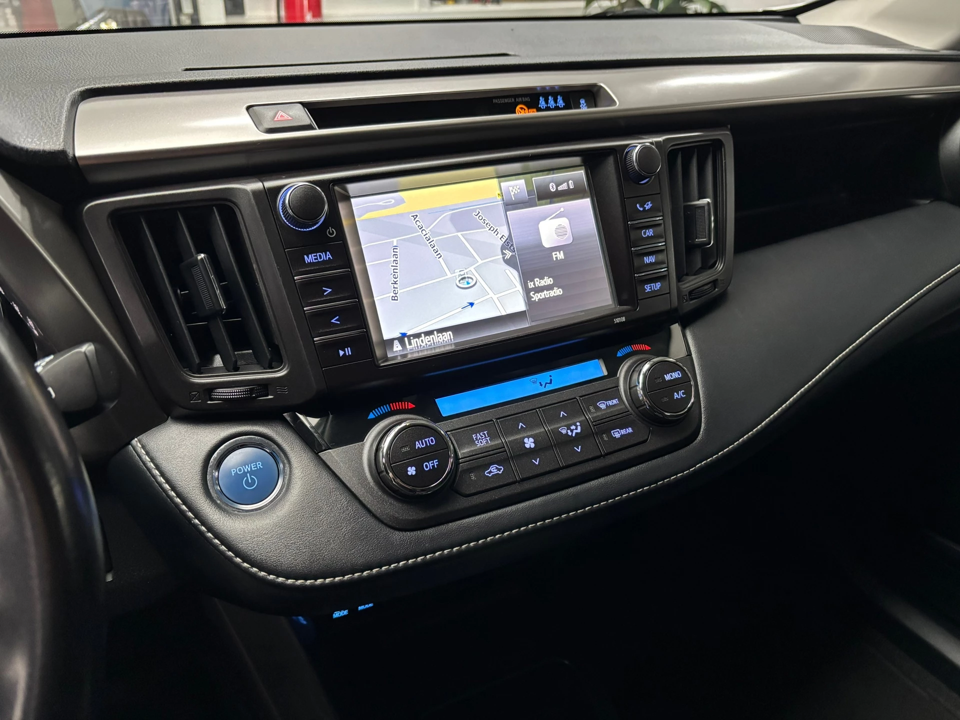 Hoofdafbeelding Toyota RAV4