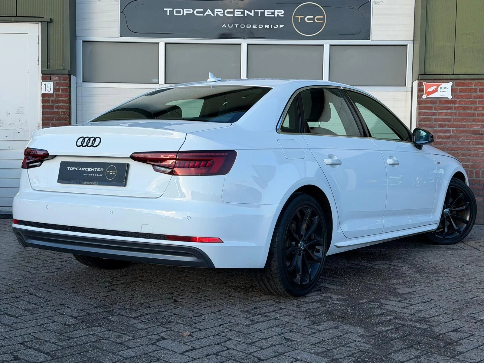 Hoofdafbeelding Audi A4