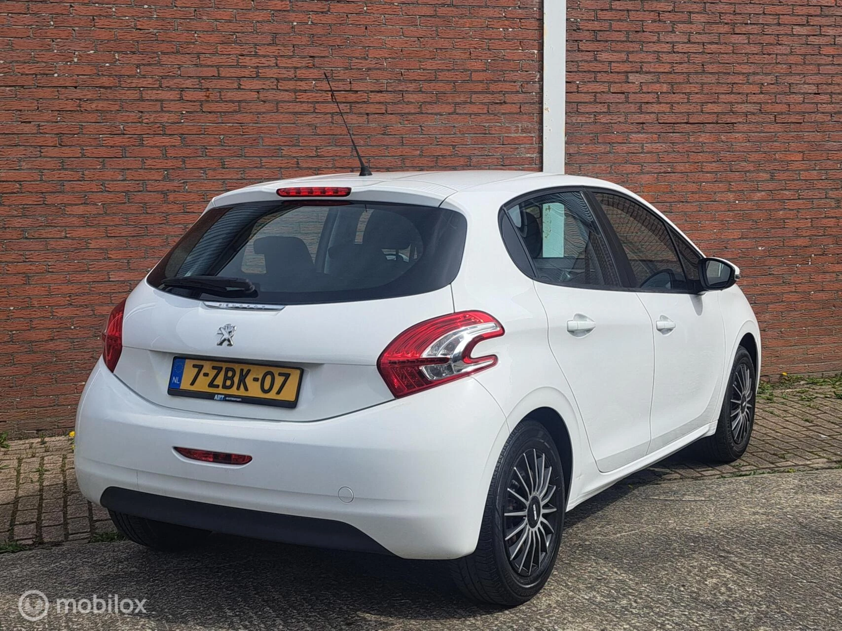 Hoofdafbeelding Peugeot 208