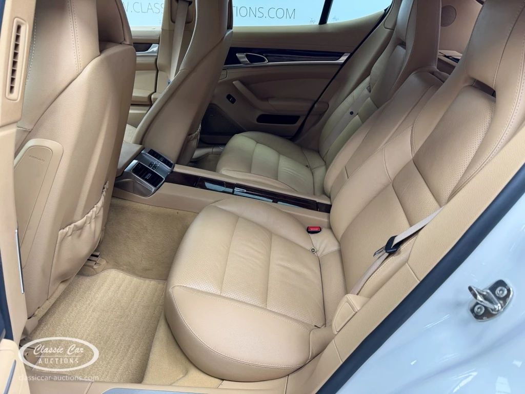 Hoofdafbeelding Porsche Panamera