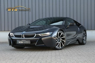 Hoofdafbeelding BMW i8 BMW i8 1.5 Hybrid 362PK|NL-auto|Head-up|Harman Kardon|Leder