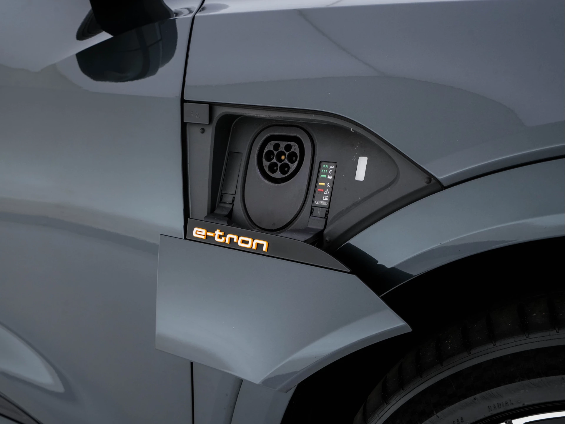 Hoofdafbeelding Audi e-tron