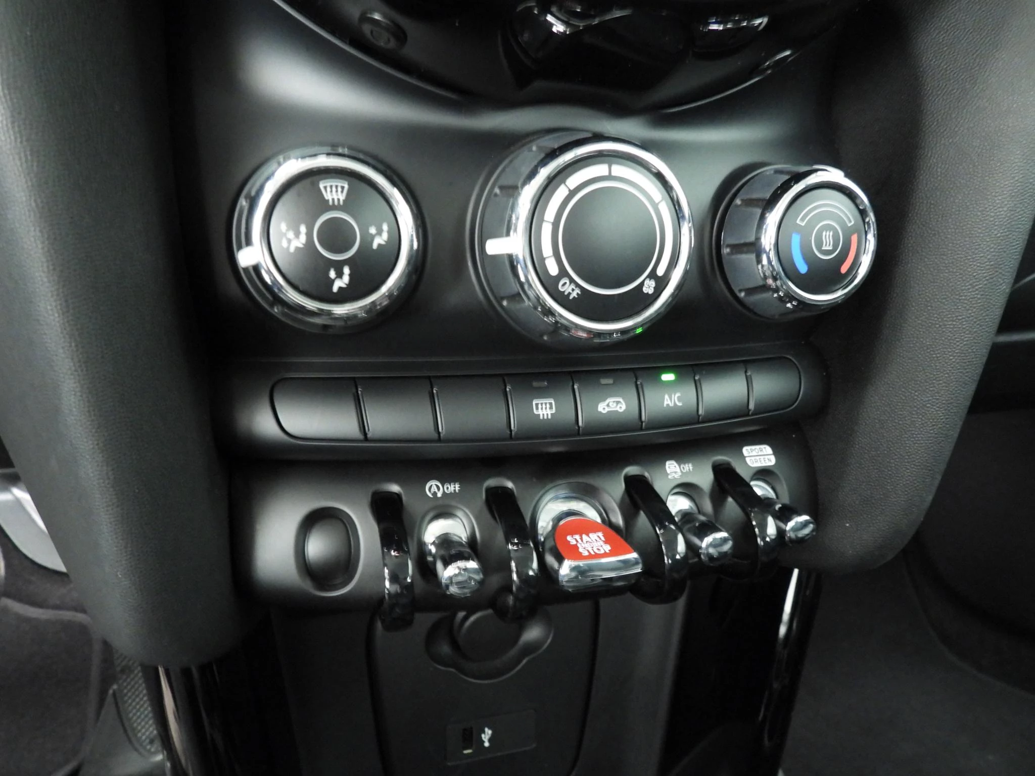 Hoofdafbeelding MINI 3-deurs