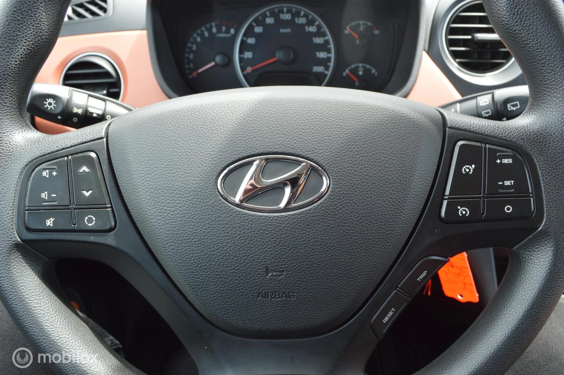 Hoofdafbeelding Hyundai i10