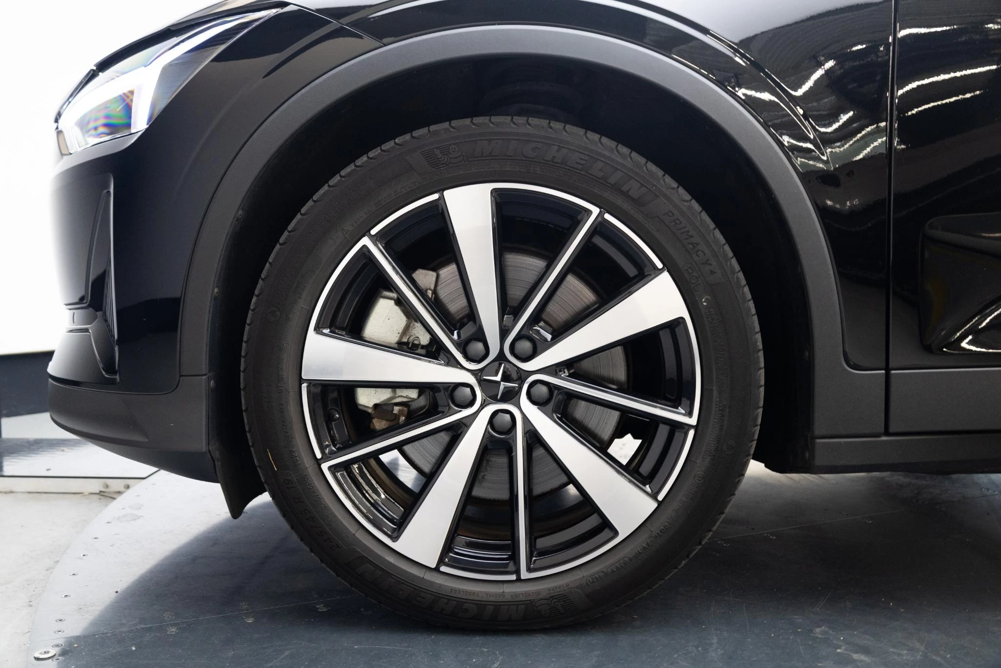 Hoofdafbeelding Polestar 2