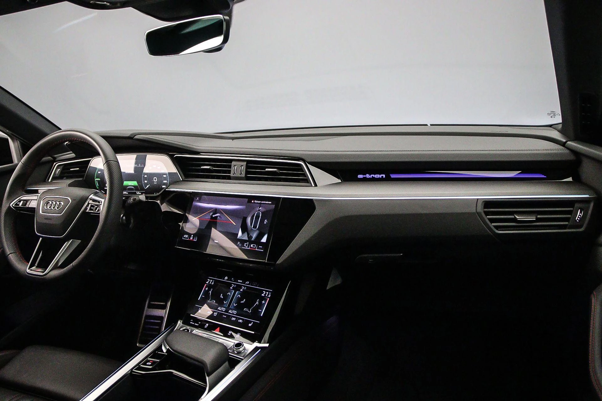 Hoofdafbeelding Audi Q8 Sportback e-tron