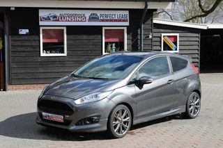 Hoofdafbeelding Ford Fiesta Ford Fiesta ST-Line 1.0 Ecoboost 140PK - Navi Airco Nwe Distributie