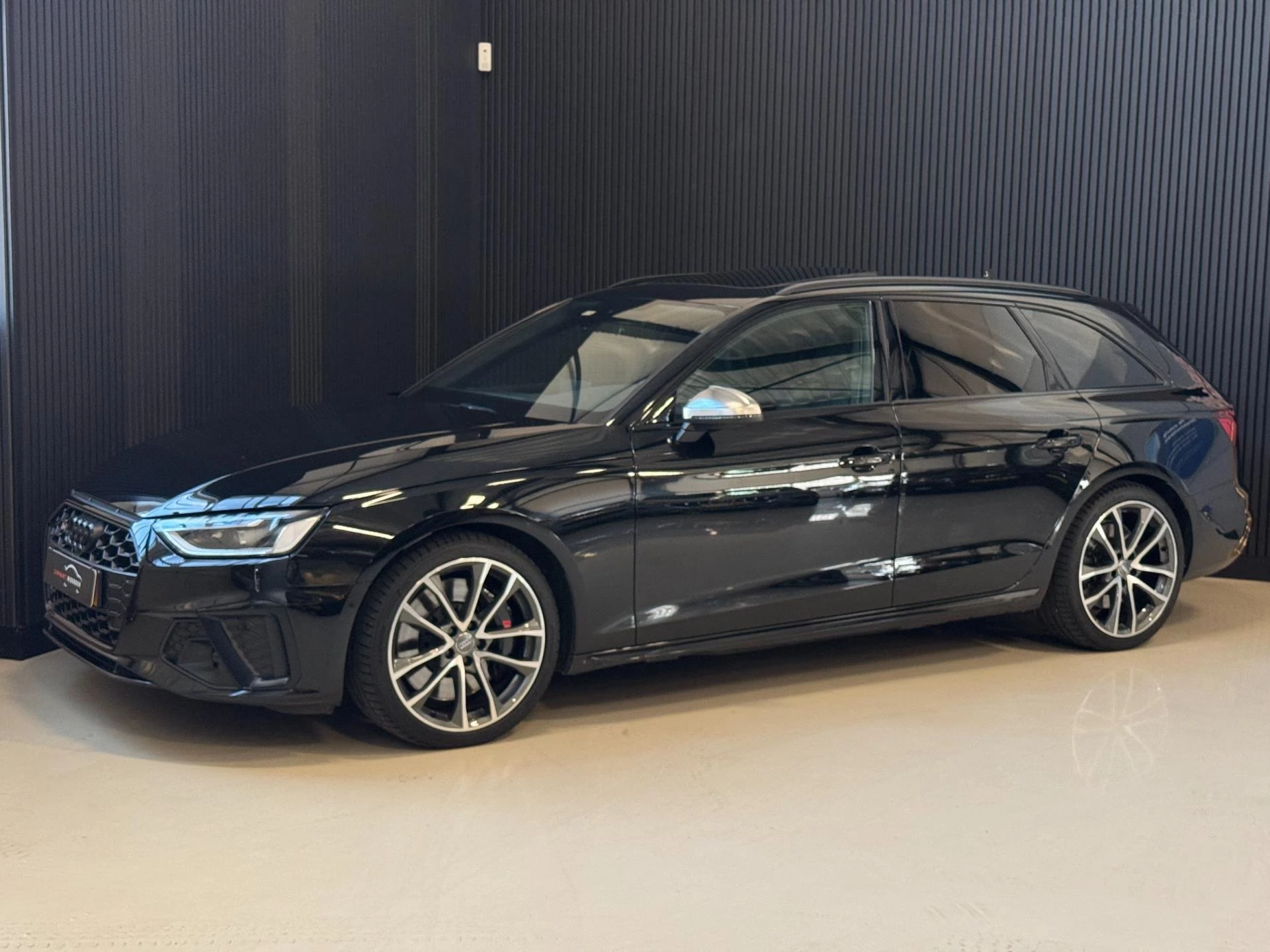 Hoofdafbeelding Audi S4