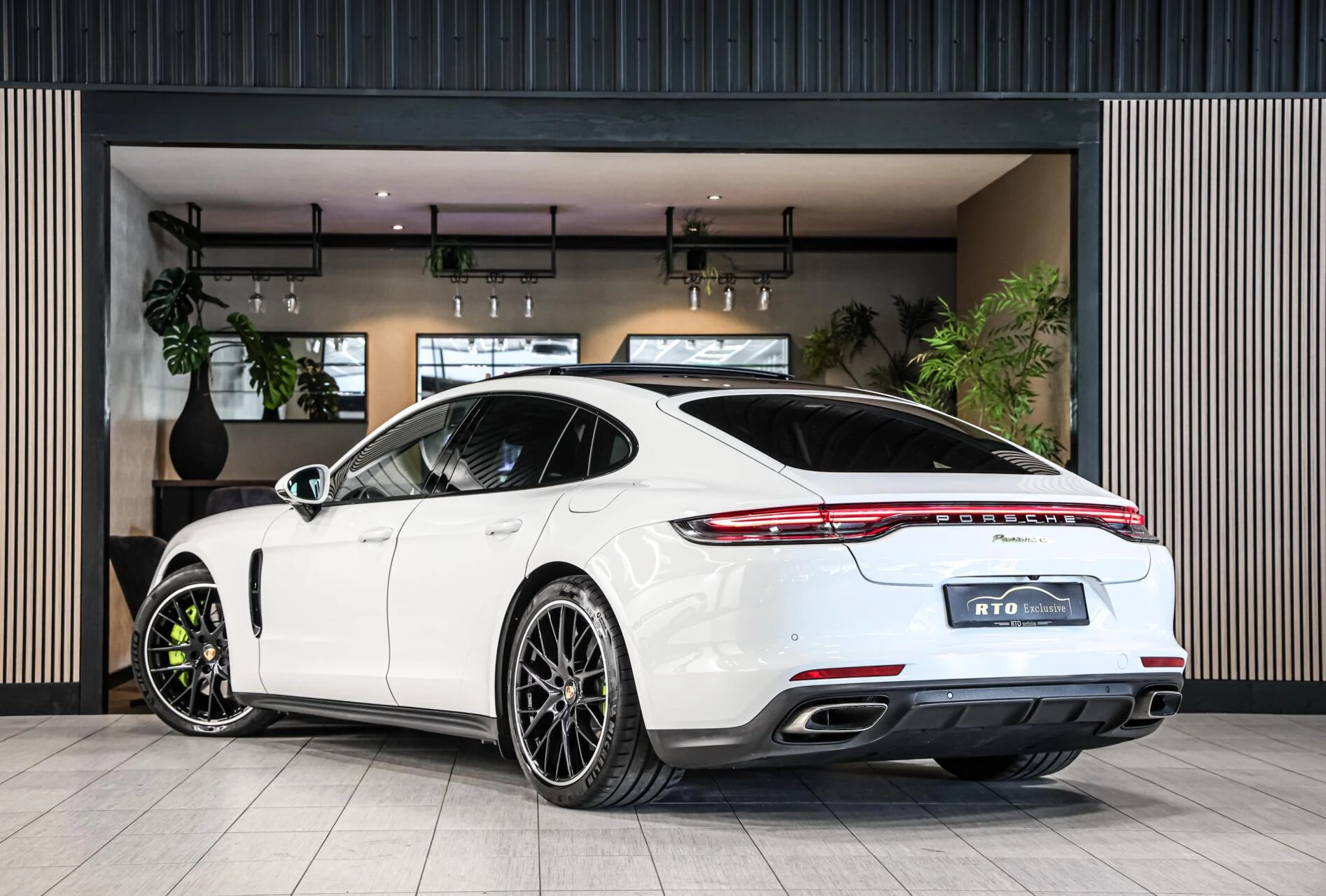 Hoofdafbeelding Porsche Panamera