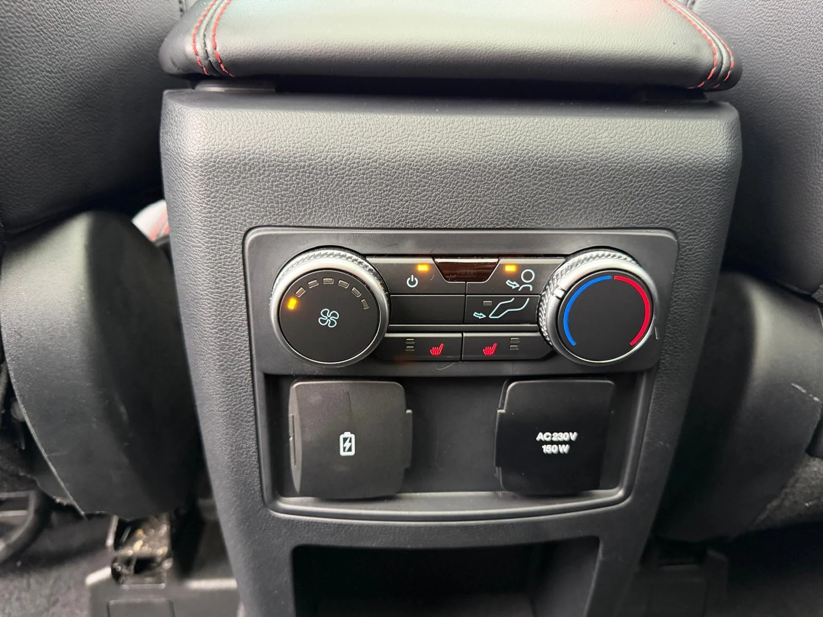 Hoofdafbeelding Ford Explorer