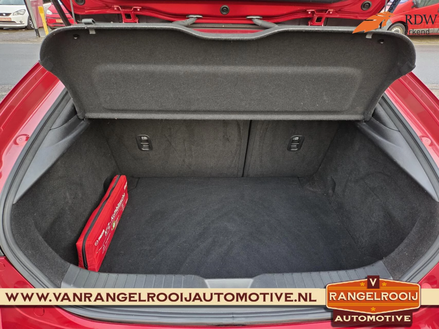 Hoofdafbeelding Mazda 3