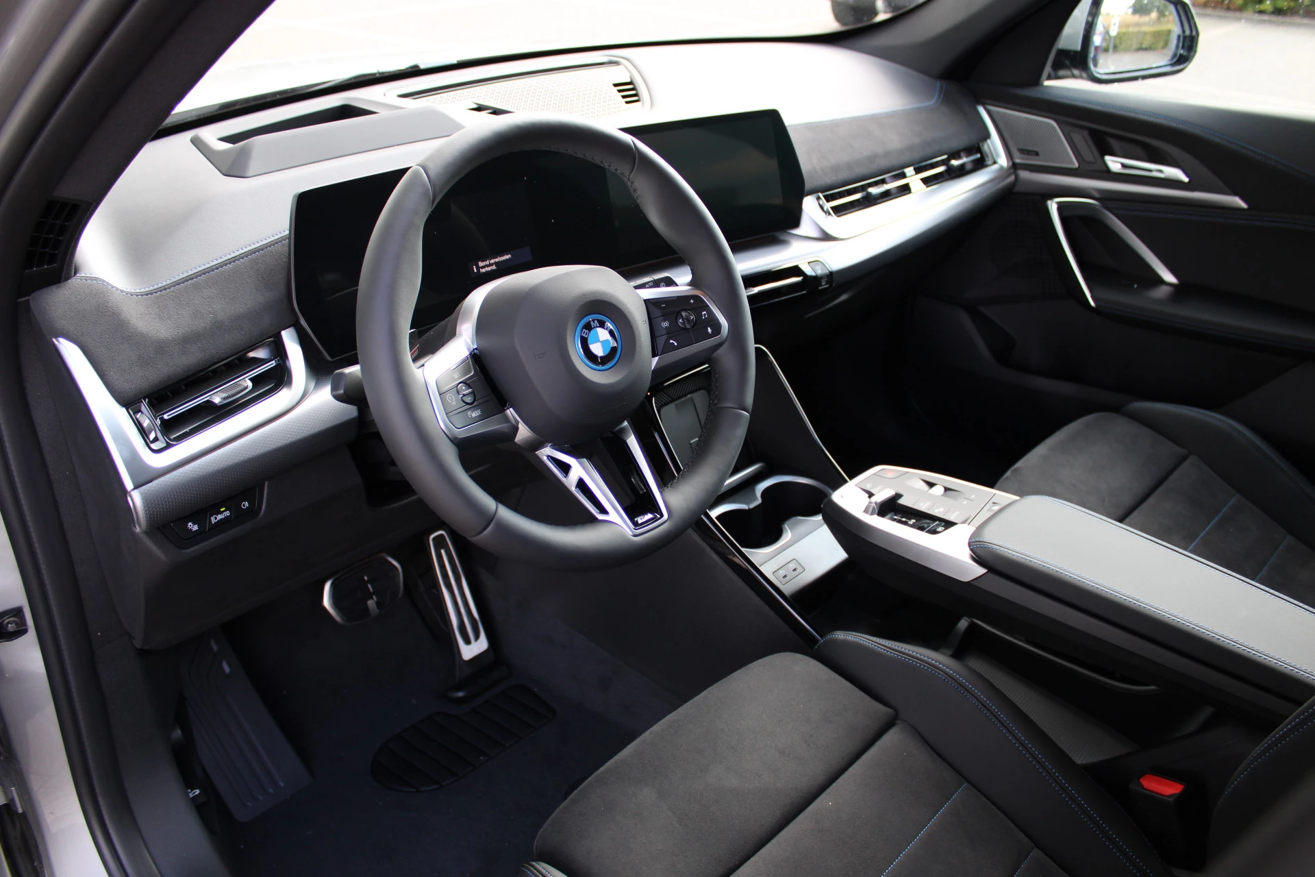 Hoofdafbeelding BMW iX1