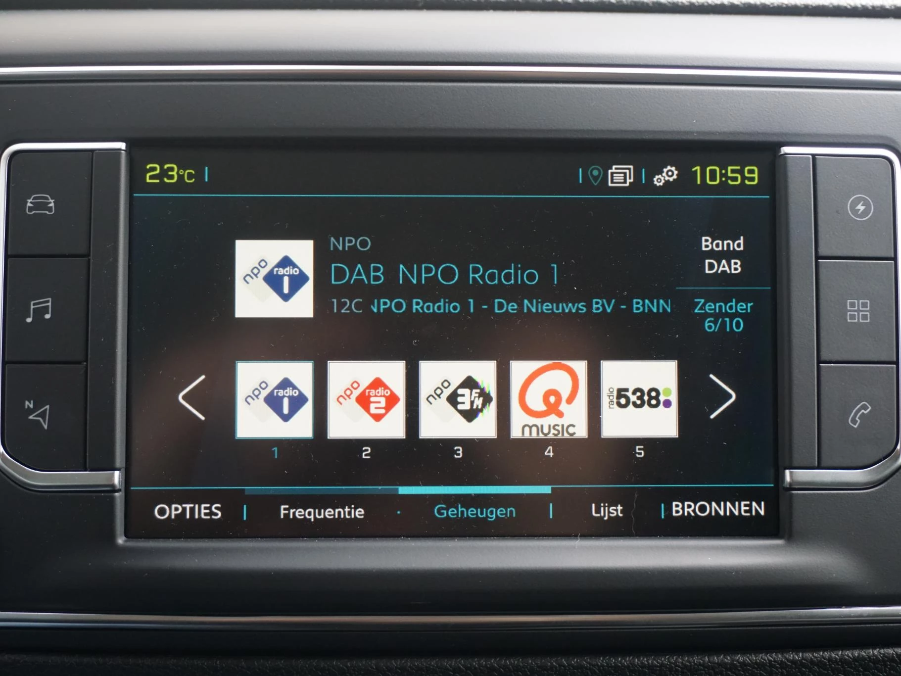 Hoofdafbeelding Peugeot e-Expert