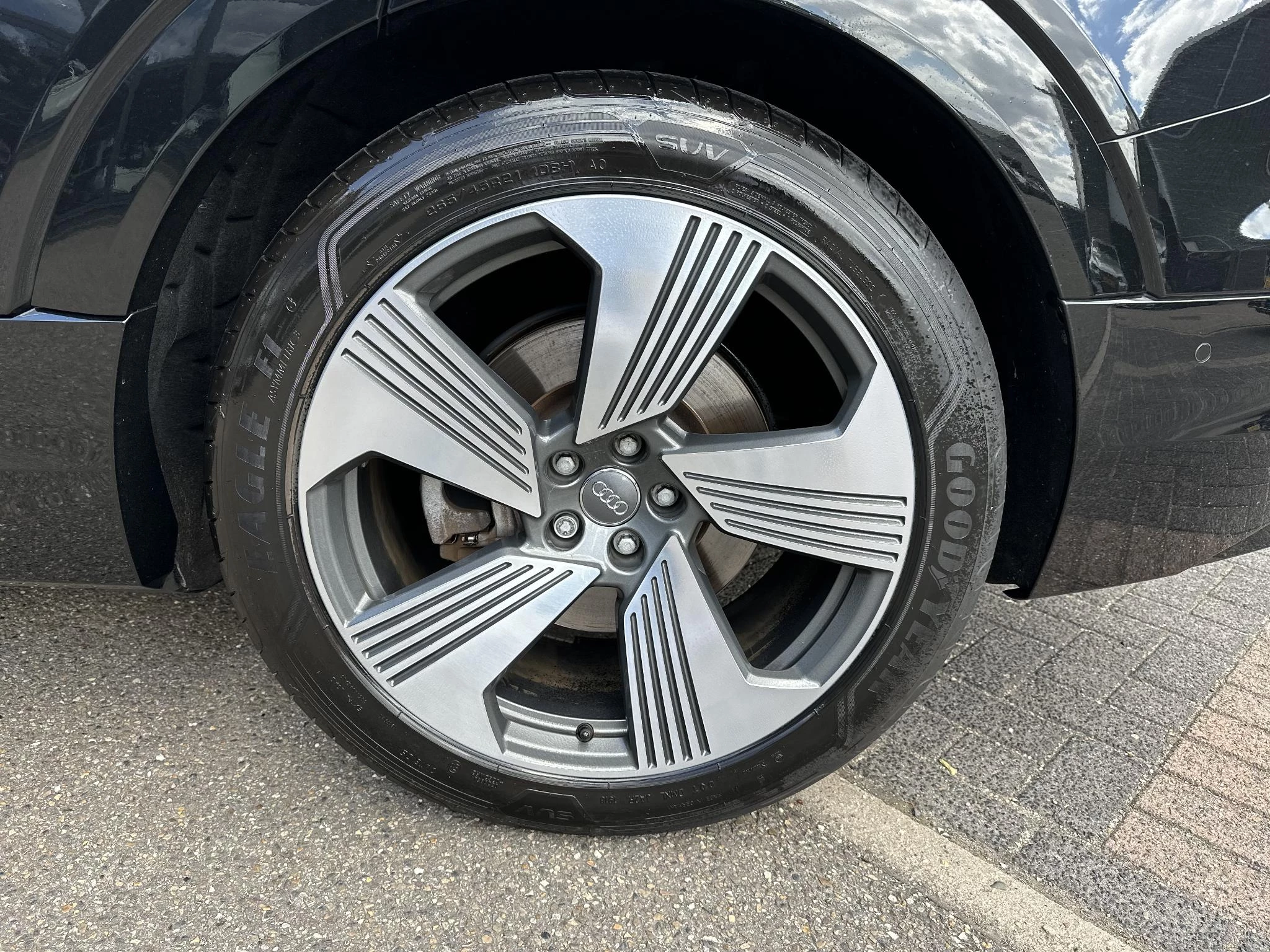 Hoofdafbeelding Audi e-tron