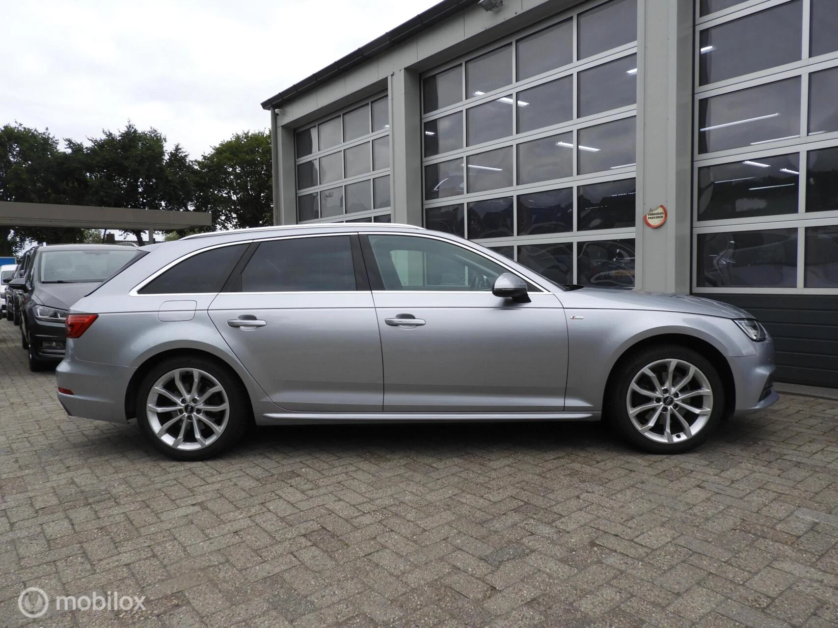 Hoofdafbeelding Audi A4