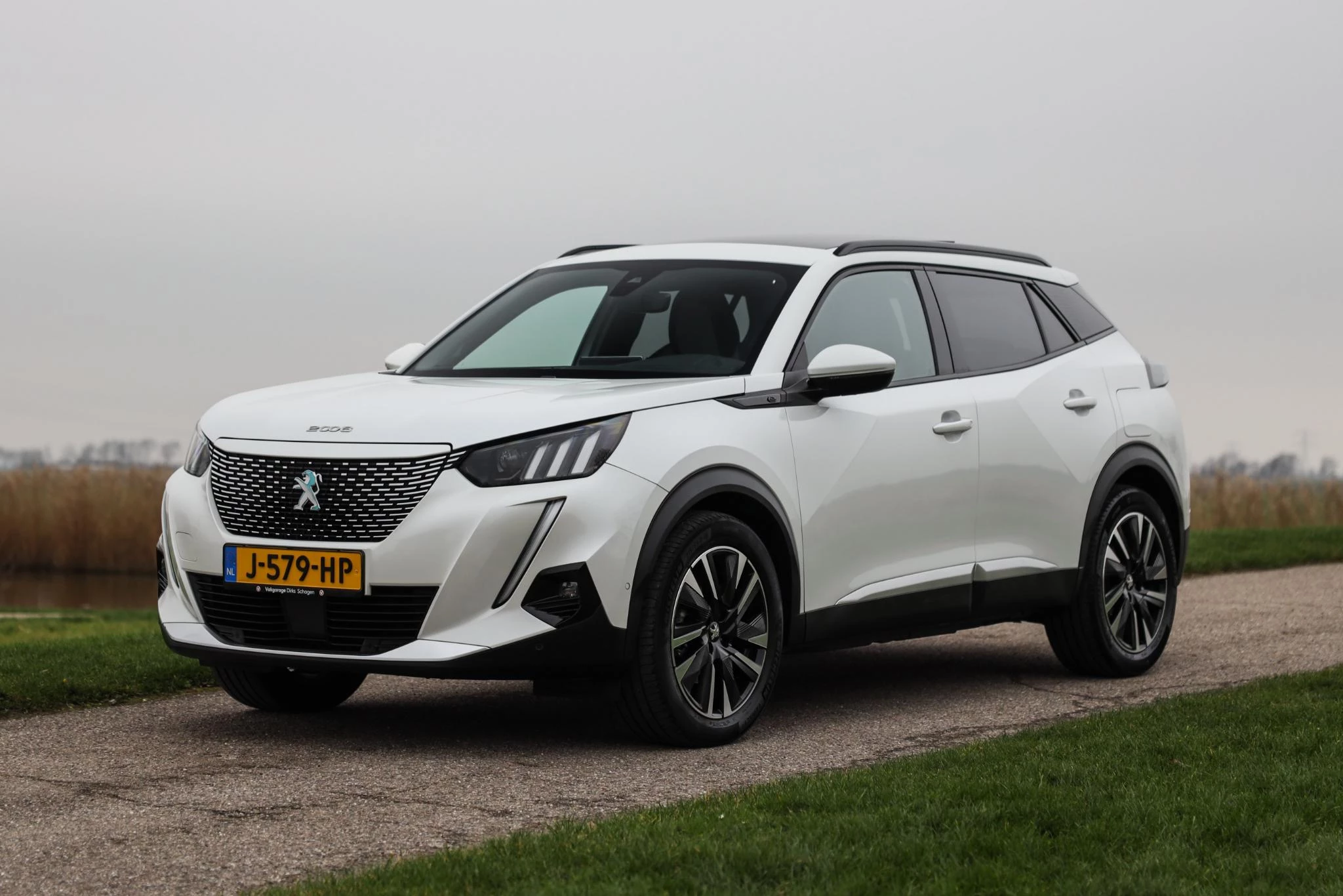 Hoofdafbeelding Peugeot e-2008