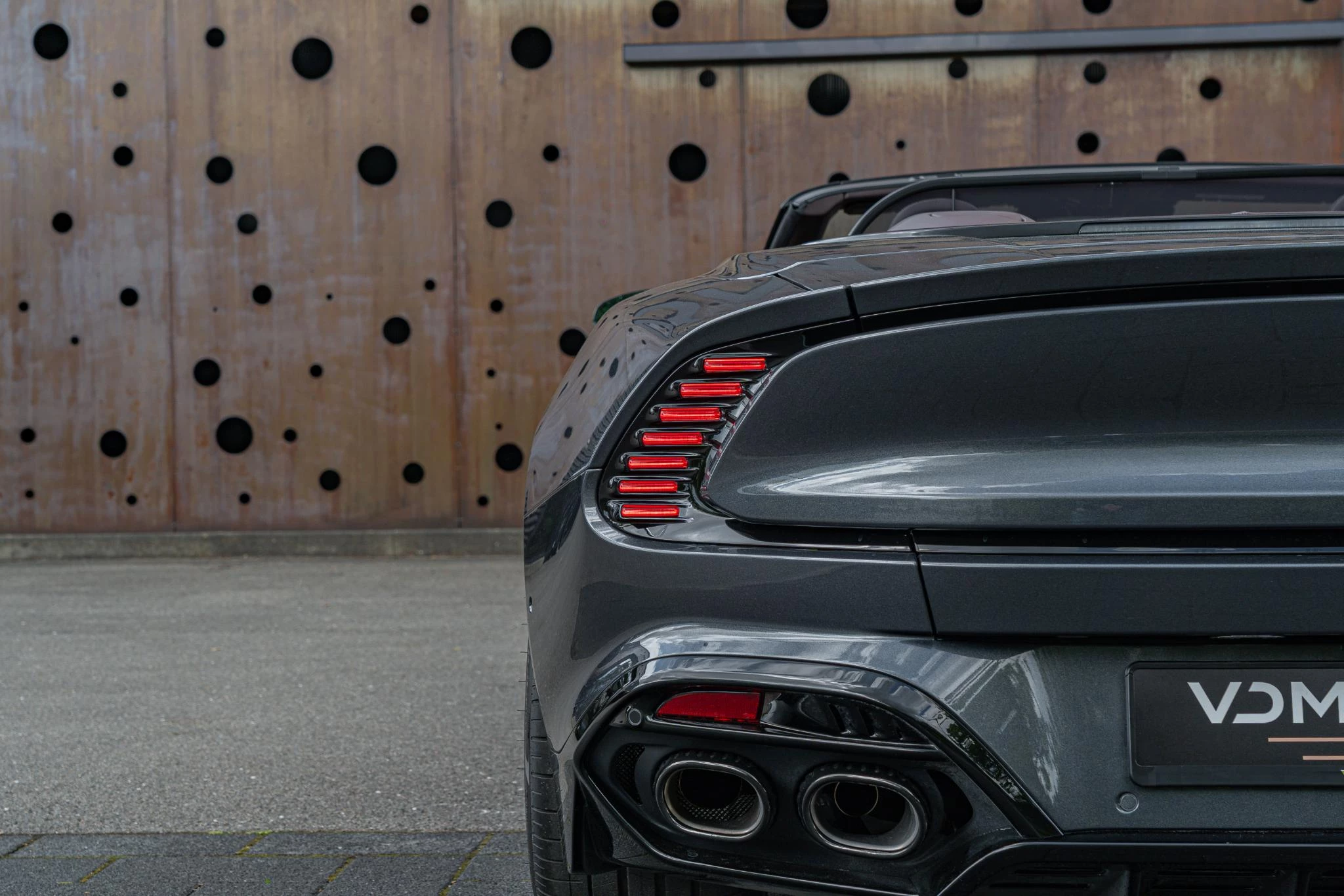 Hoofdafbeelding Aston Martin Vanquish
