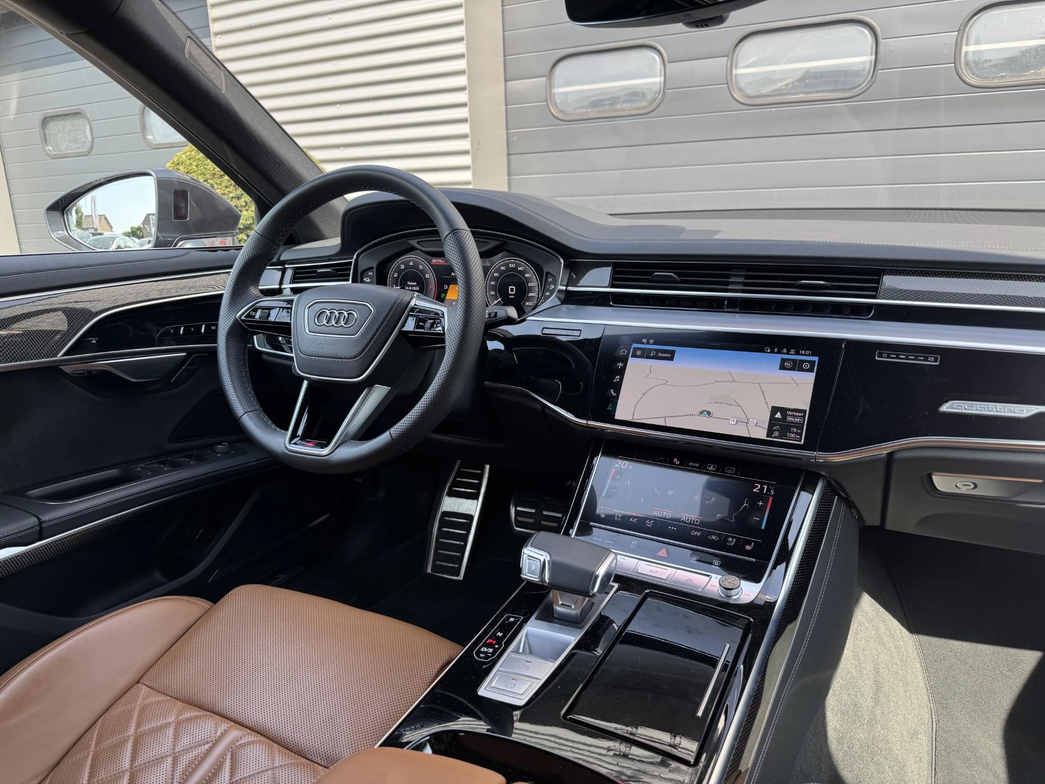 Hoofdafbeelding Audi A8