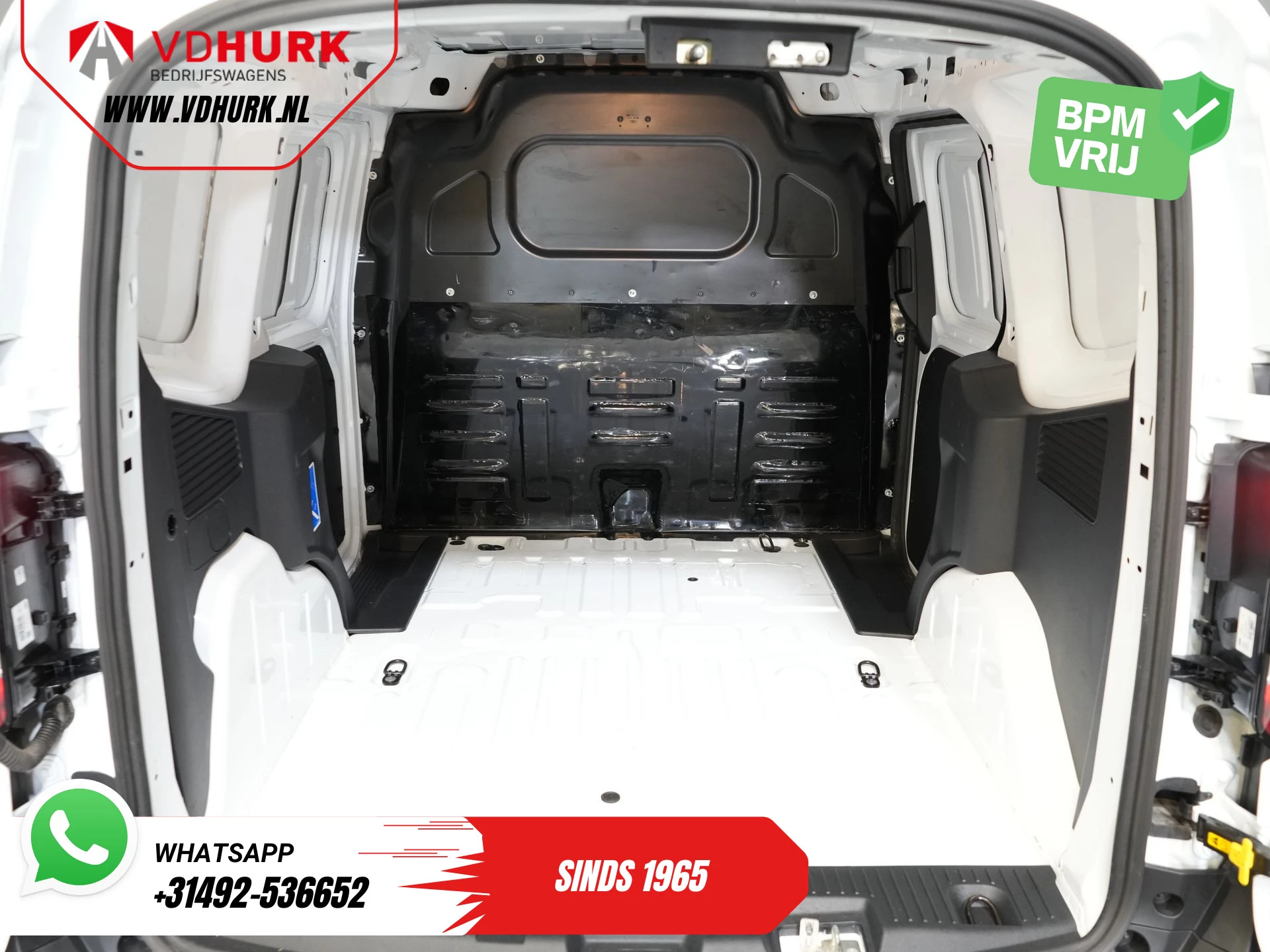 Hoofdafbeelding Ford Transit Courier
