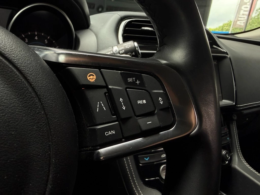 Hoofdafbeelding Jaguar F-PACE