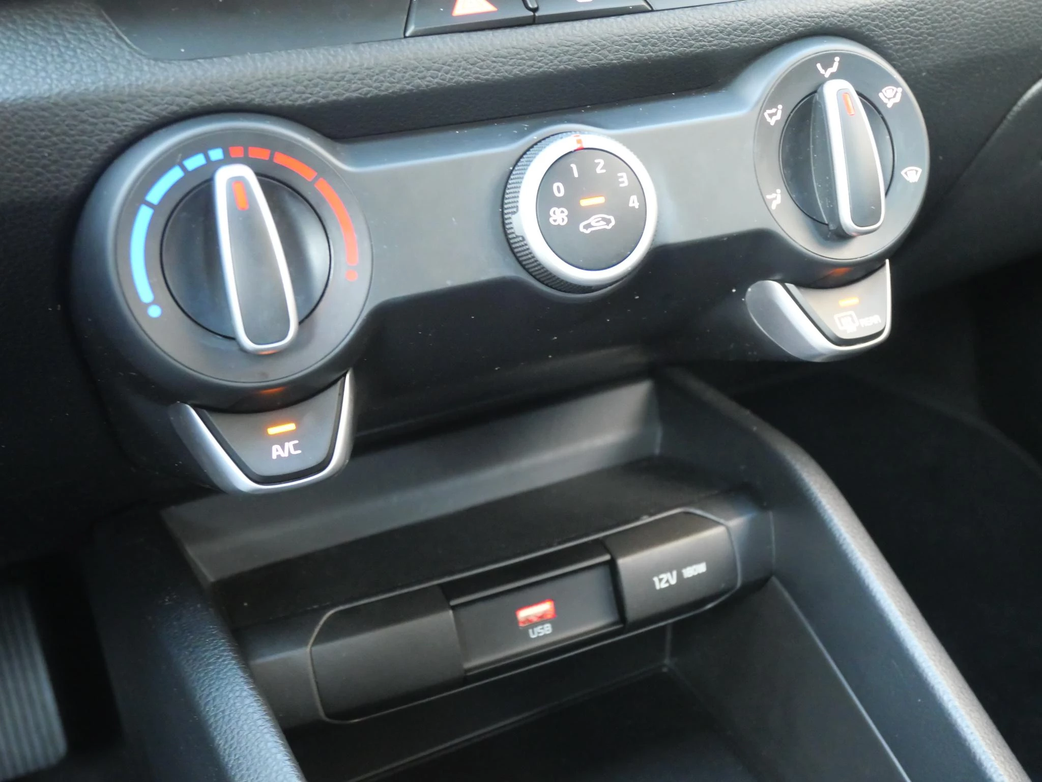 Hoofdafbeelding Kia Stonic