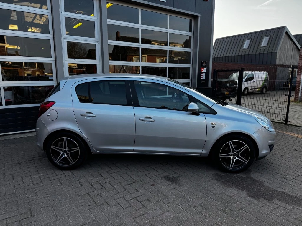 Hoofdafbeelding Opel Corsa