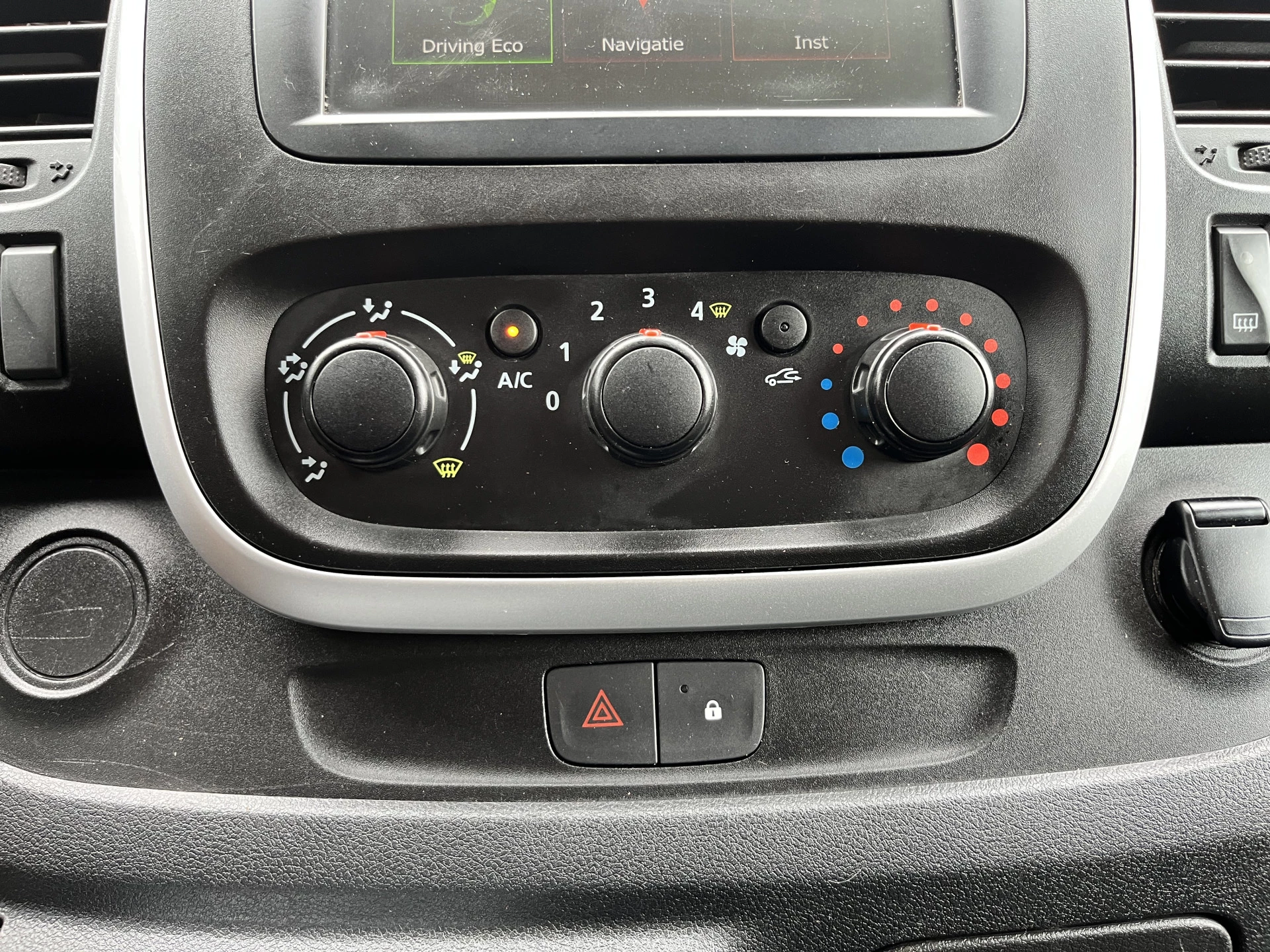 Hoofdafbeelding Nissan NV300