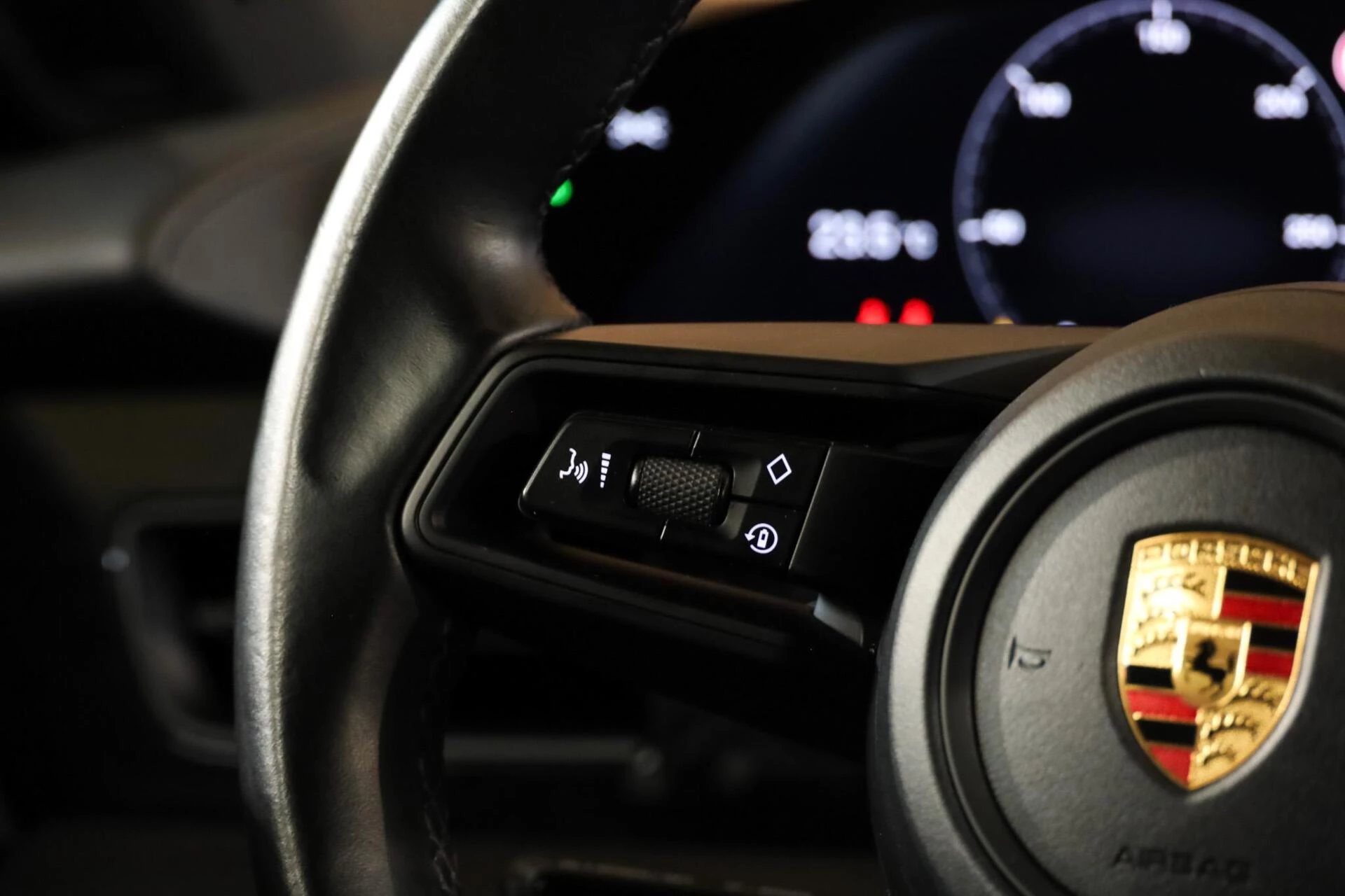 Hoofdafbeelding Porsche Taycan