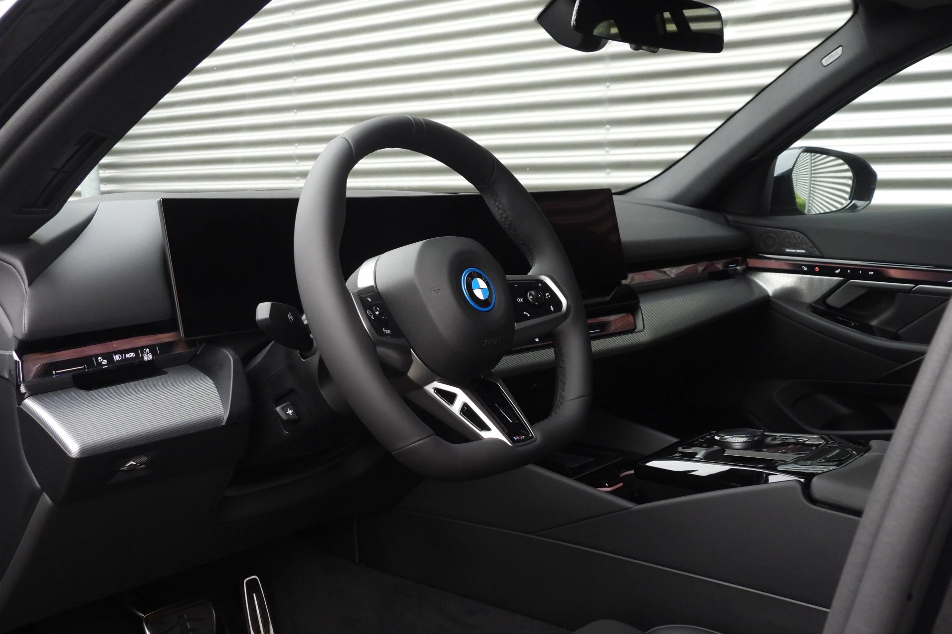 Hoofdafbeelding BMW i5