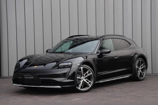 Hoofdafbeelding Porsche Taycan Porsche Taycan Cross Turismo 4 93 kWh | 476PK | Luchtvering (PASM) | Keyless-go | Sport-chrono | Bose | Hefsysteem vooras | Stuurwielverw. | 2022.