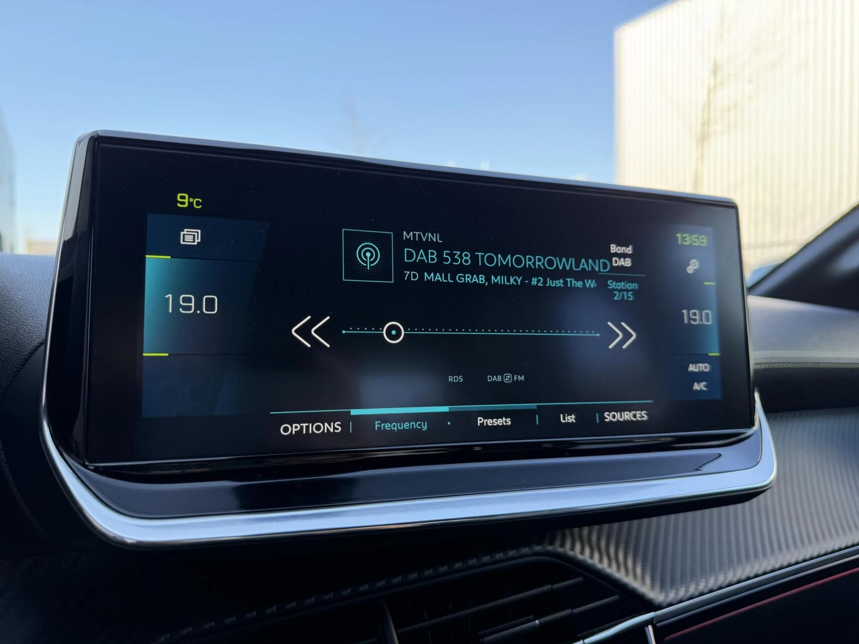 Hoofdafbeelding Peugeot e-208