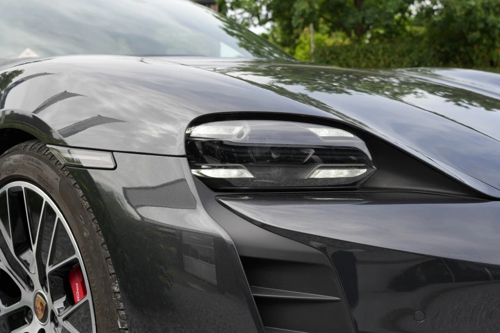 Hoofdafbeelding Porsche Taycan